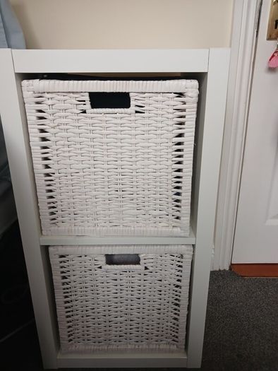 Storages Unit with Baskets
