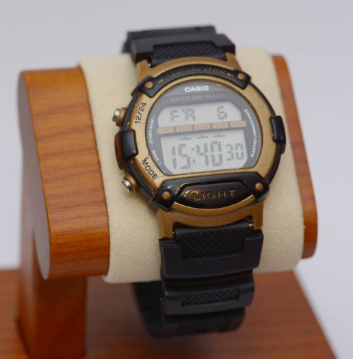 Vintage Casio W-92H Quartz Watch