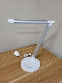 LED touch dimmable desk lamp