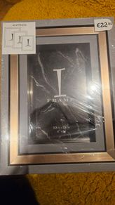 picture frames x 3