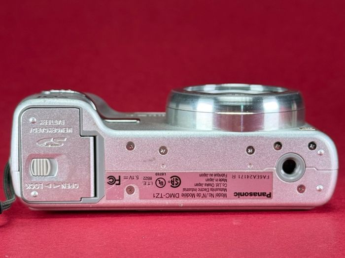 Panasonic Lumix DMC-TZ1 camera