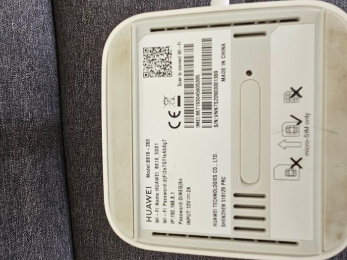 Huawei B818 LTE Sim Router