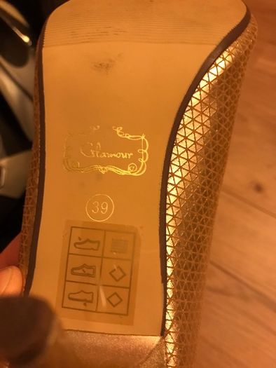 ladies gold shoe size 6 Glamour