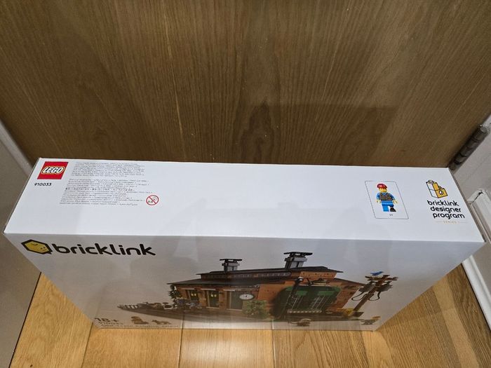 Lego 910033 Old Train Engine Shed