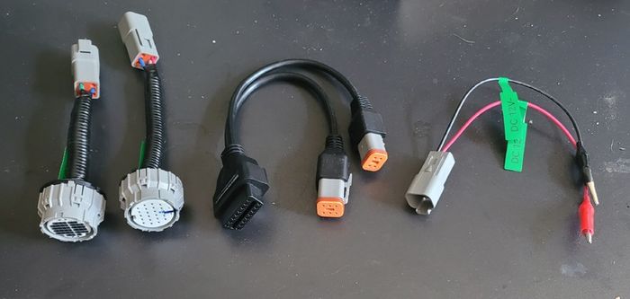 Vivne obd2 to battery cables for nissan leaf ZEO