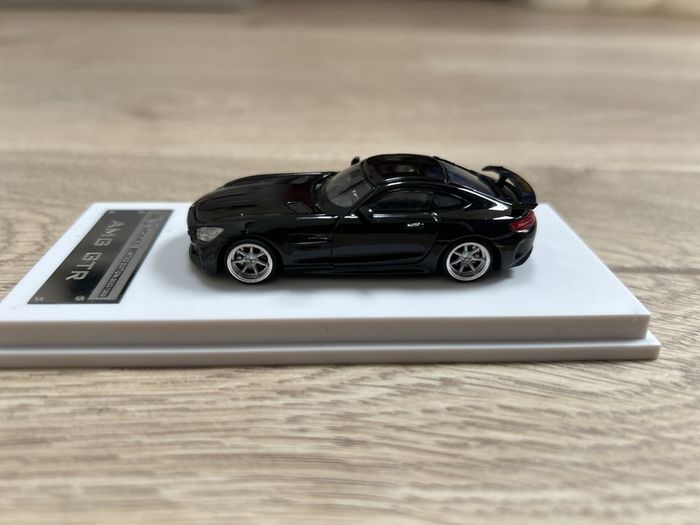 Merc Amg Gtr 1:64