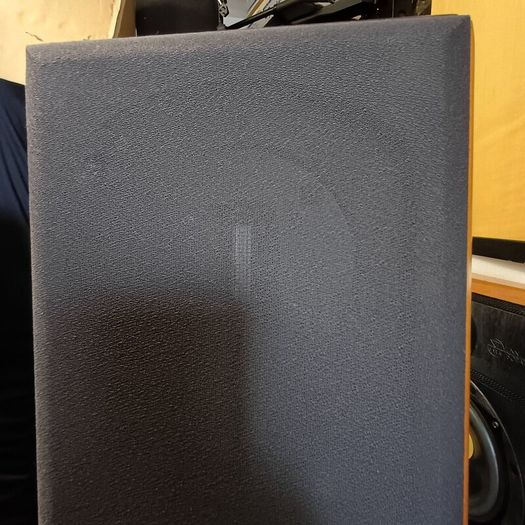 Hi End Audiophile Quality  Sonus Faber Grand Piano Domus Speakers - Gorgeous Hand Made in Italy  Stunning Real leather and piano Teak