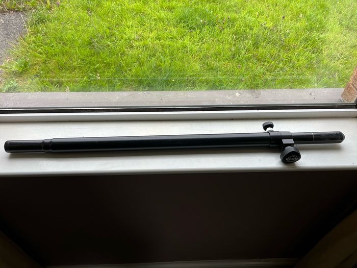 K&M Speaker Distance Pole