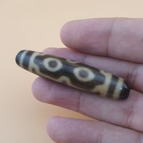 Vintage Himalayan Tibetan 4 Eyes Agate Dzi Bead Amulet