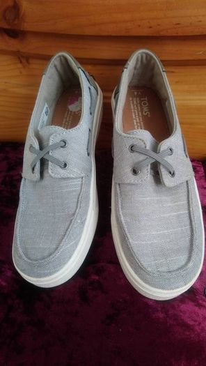 Boy's shoes