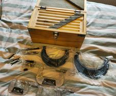 Outside micrometer set 0 - 6 inch