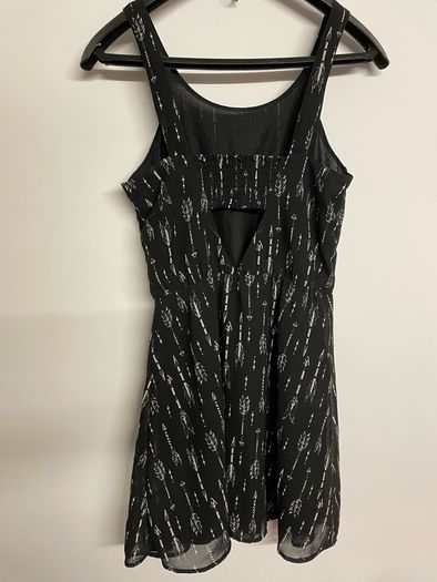 Black sleeveless dress, H&M Divided, size 8-10