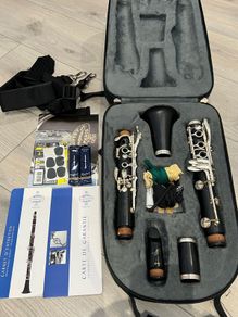 Buffet Crampon E11 Clarinet, Vandoren B40 Mouthpiece + Extras