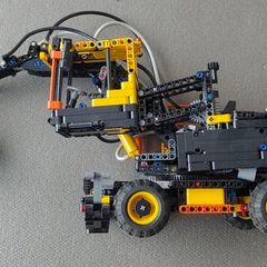 Lego technic pneumatic working vehicle