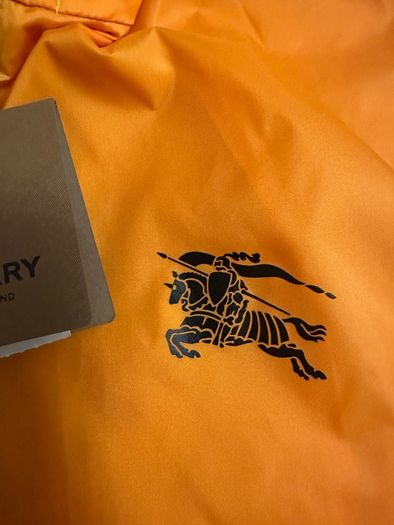 BNWOT Burberry Windbreaker UK 8-10