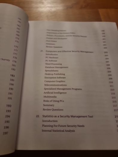 Management  Effective Security Management (Buch)  Charles A. Sennewald