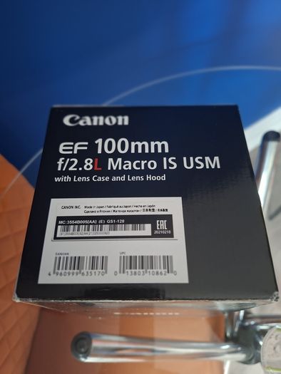 Canon EF 100mm F2.8L IS USM Macro Camera Lens