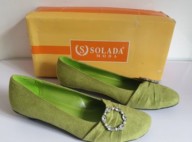 Solada Moda Ladies Green Suede Shoes New With Box Size UK4 Jewel Detail Low Heel CAN POST