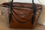 New GUESS Handbag