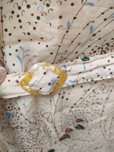 Vintage dress 1940s style beige with brown blue floral print size 12 14 Postage included