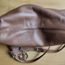Michael kors bag in excellent condition. Image 8