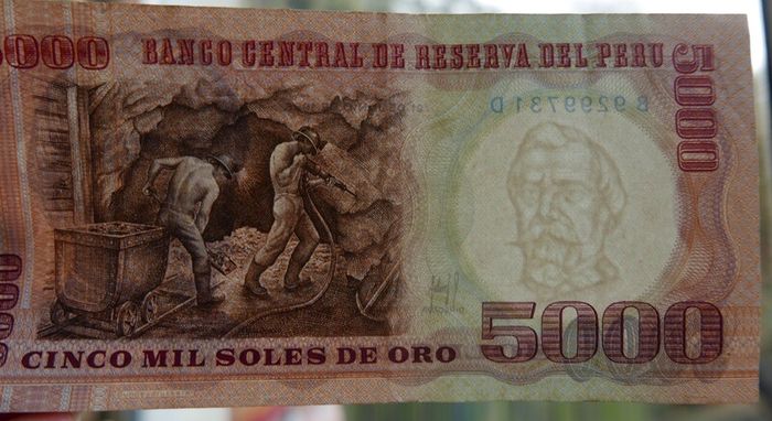 Variety of 10 Different Foreign Banknotes most of Peru