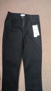 Zara New with tags Trousers women, size 36, black
