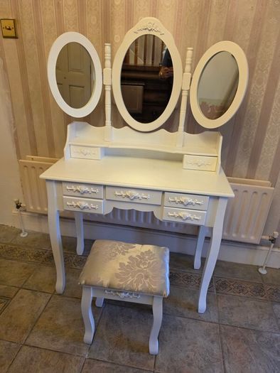 Laura James Style White Dressing Table Vanity Set with Triple Mirror & Stool