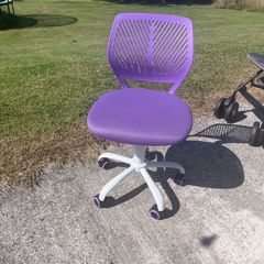 desk chair