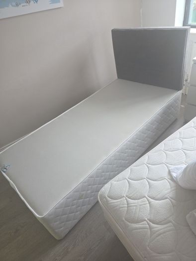 Single bed with foldable bed
