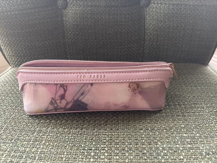 Bundle of cushion covers with optional extra feather inserts - Laura Ashley, Meadows and Byrne, IKEA, Carolyn Donnelly, Kas