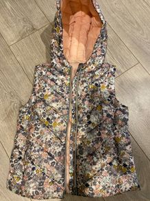 Mango gilet size 7-8 like new