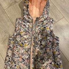 Mango gilet size 7-8 like new