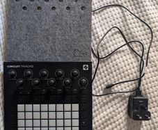 Groovebox Novation Circuit Tracks