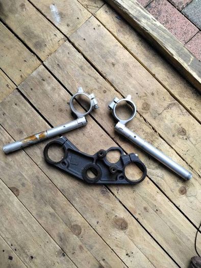 k6/k7 gsxr top yoke and clip ons