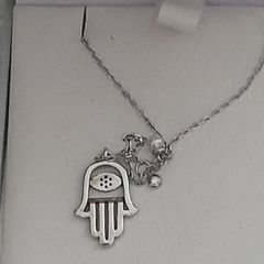 ladies silver chain and pendant