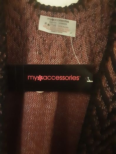 OFFER ACCEPTED .. Cape/Retro Style Houndstooth Cape  ..  Super Cozy Oversized Wrap Design, a New Fashion Trending for Winter