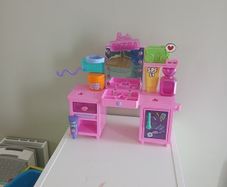 Barbie Extra dressing table