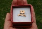 The Queens 9c GOLD Pin Brooch