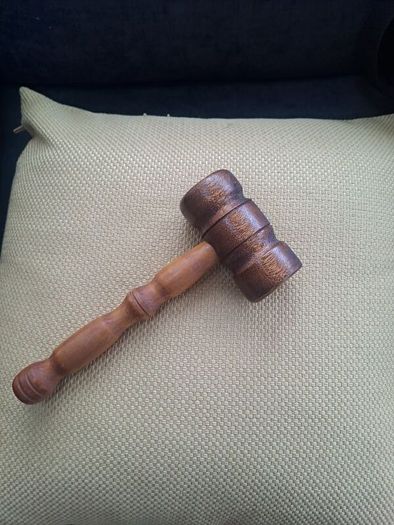 gavel