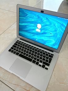 Apple MacBook Air -