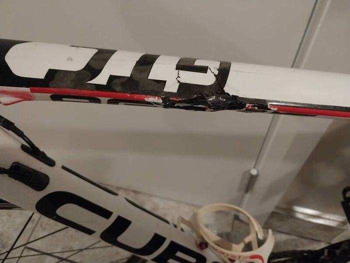 carbon fibre bike