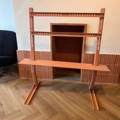 Pedestal Bendy Tall TV Stand