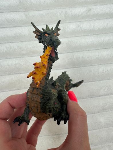 1999 Papo Fire Breathing Dragon Figure Medieval Fantasy Toy Vintage approx. 3.5'' Used Please look at the pictures