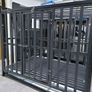 Dog cage Image 3