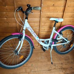 Girls bike