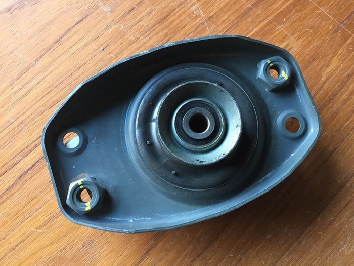 Top Shock Mount Front (Fiat Punto 176)