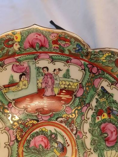 Vintage Famille Rose Hand Painted 14 cms Bowl