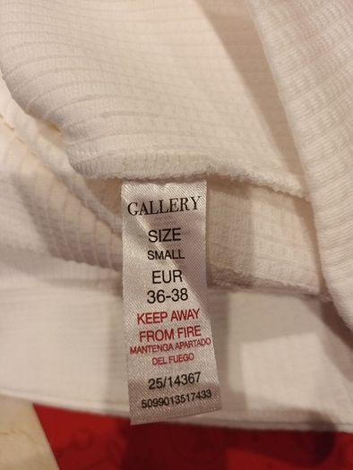 Dunnes  Stores  Gallery  Skirt.  S. S - 12.    B.N.W.T.
