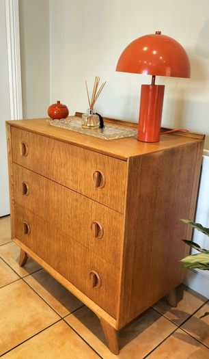 Mid Century Vintage Chest of Drawers